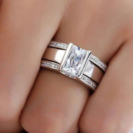 Timeless Vintage Silver Shine Ring